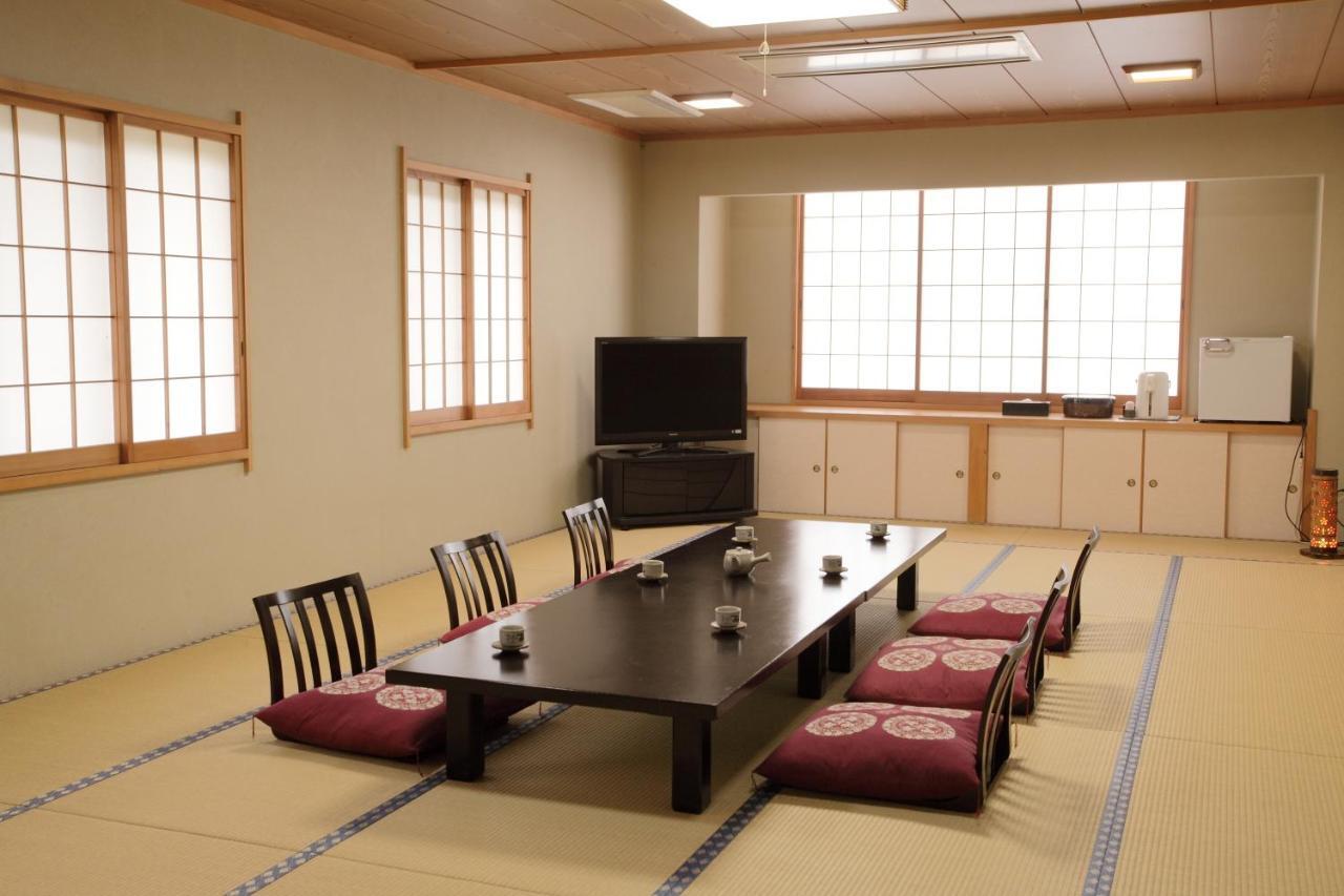 Sanazawa-No-Mori Hotel Numata  Cameră foto